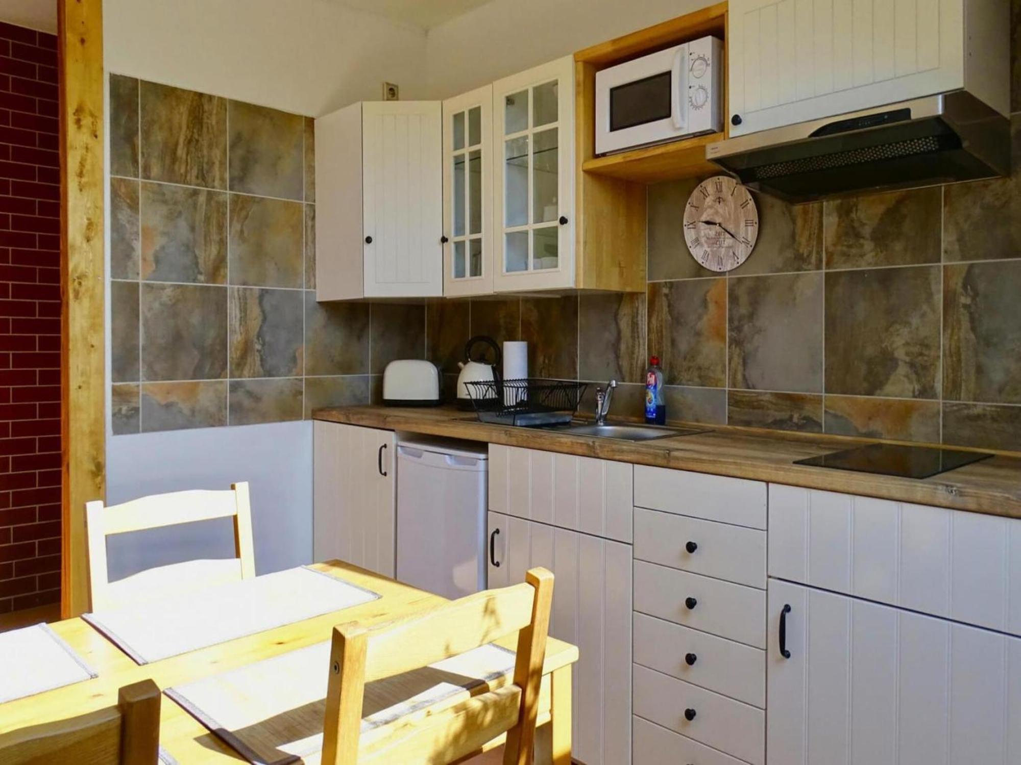 Farmstay Neuendorfkrug, Luetow Lutow Bagian luar foto